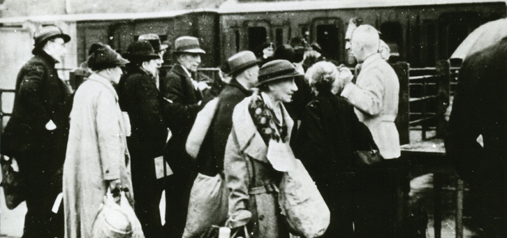 Jews boarding a deportation train from Wiesbaden to Theresienstadt.