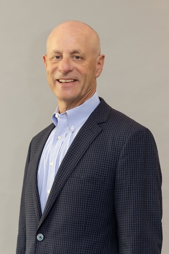 061126_LBI_HEADSHOTS-8536