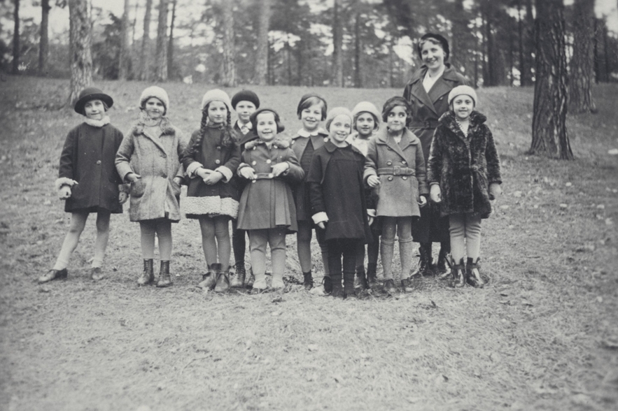Children in the garden of the Lessler School, Berlin, 1927