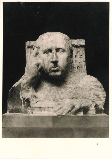 Alfred Neumann statue