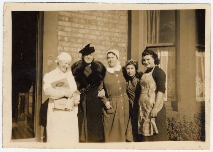 Alice Urbach and others at Windermere hostel for Jewish refugees