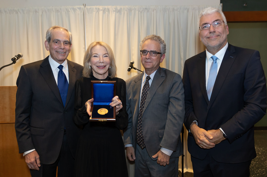 Amy Gutmann Receives the Leo Baeck Medal