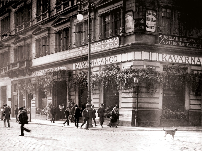 Café Arco, Prague (1907). Public Domain