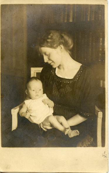 Eva Feisel with baby Ruth Feisel