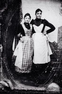 Fanny Wertheimer (Gutmann) and Anna Munz (Endriss), Cooking school friends, c. 1892