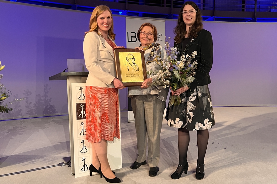 Shulamit Volkov with Huberta von Voss-Wittig and Miriam Bistrovic