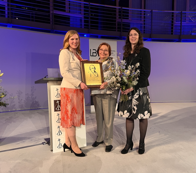 Shulamit Volkov with Huberta von Voss-Wittig and Miriam Bistrovic