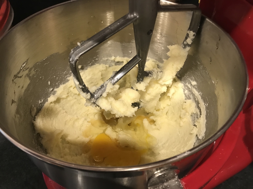 Making the Butterplaetzchen dough