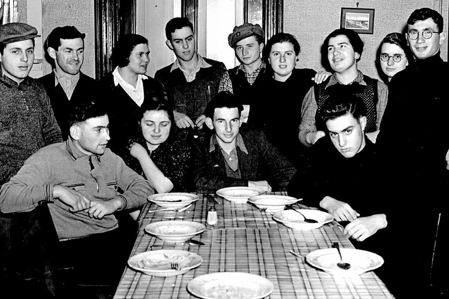 In the kitchen of the franeker kibbutz