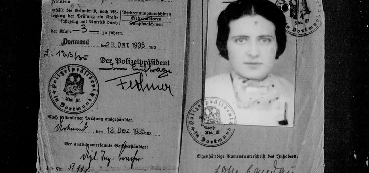 Lotte_Landau_ Driver's_license- Dortmund,1935.jpg