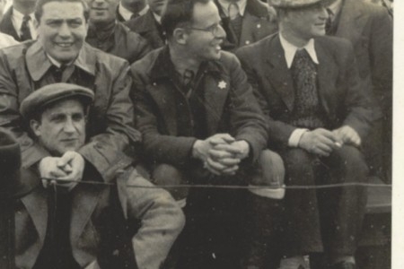 Residents_of_the_Kitchener_Camp__c._1939_1940._Wiener_Holocaust_Library_Collections._copy_1.jpg450x656.28058727569