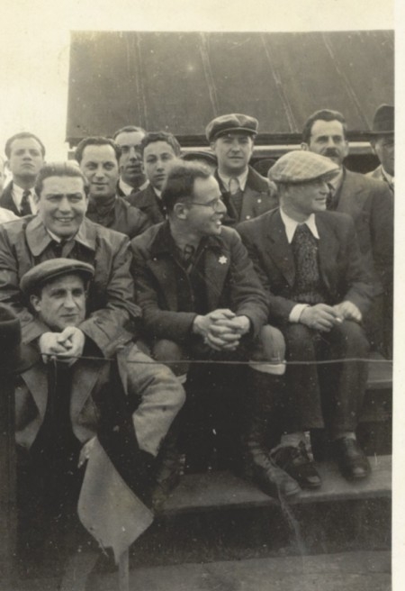 Residents_of_the_Kitchener_Camp__c._1939_1940._Wiener_Holocaust_Library_Collections._copy_1.jpg450x656.28058727569