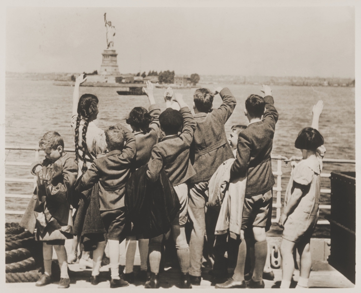 Washington Heights, Refugee Children