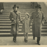 Zuzana_Justman_with_her_paren.2e16d0ba.fill-883x588-c100