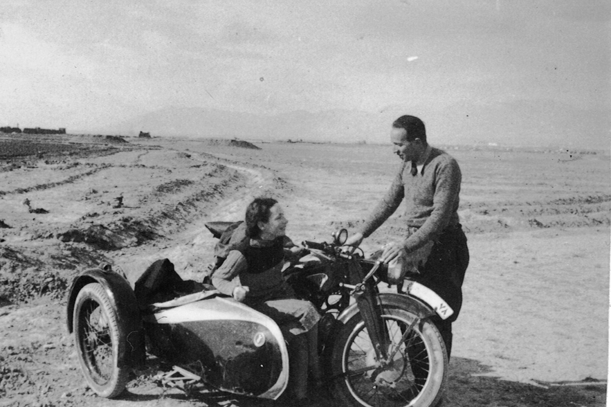 Atina Grossmann’s parents in the Iranian desert, 1939