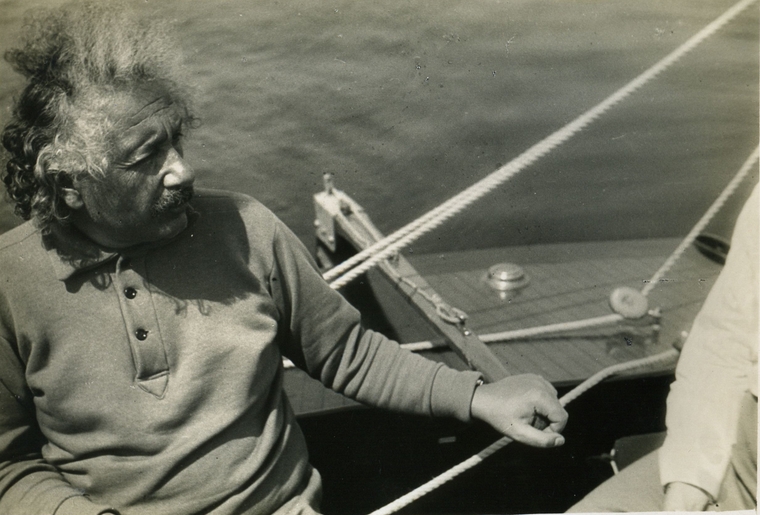 Einstein Sailing