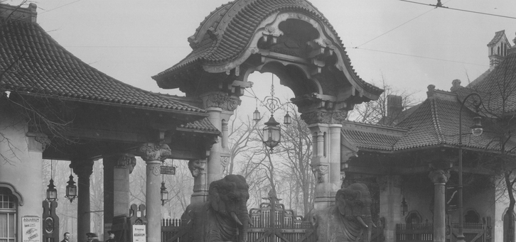 elephant-gate-berlin-zoo-1938