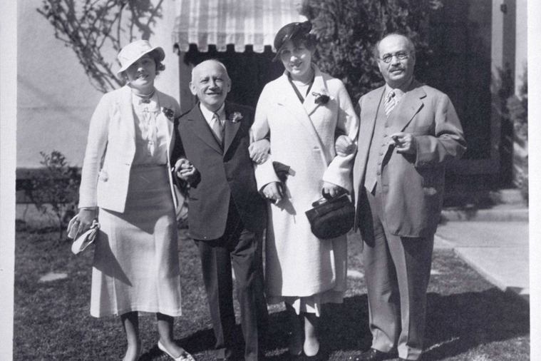 Carl Laemmle with Leopold Nathan in Universal City, 1935