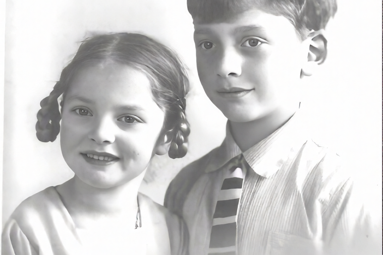 Udo and his sister Ulla in 1933