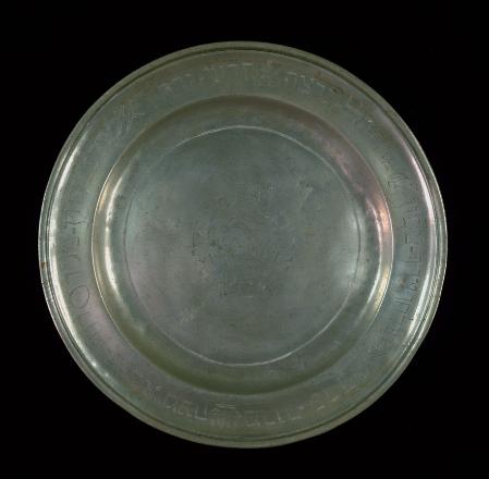 A seder plate from the Werner and Gisella Cahnman Collection, AR 25210.