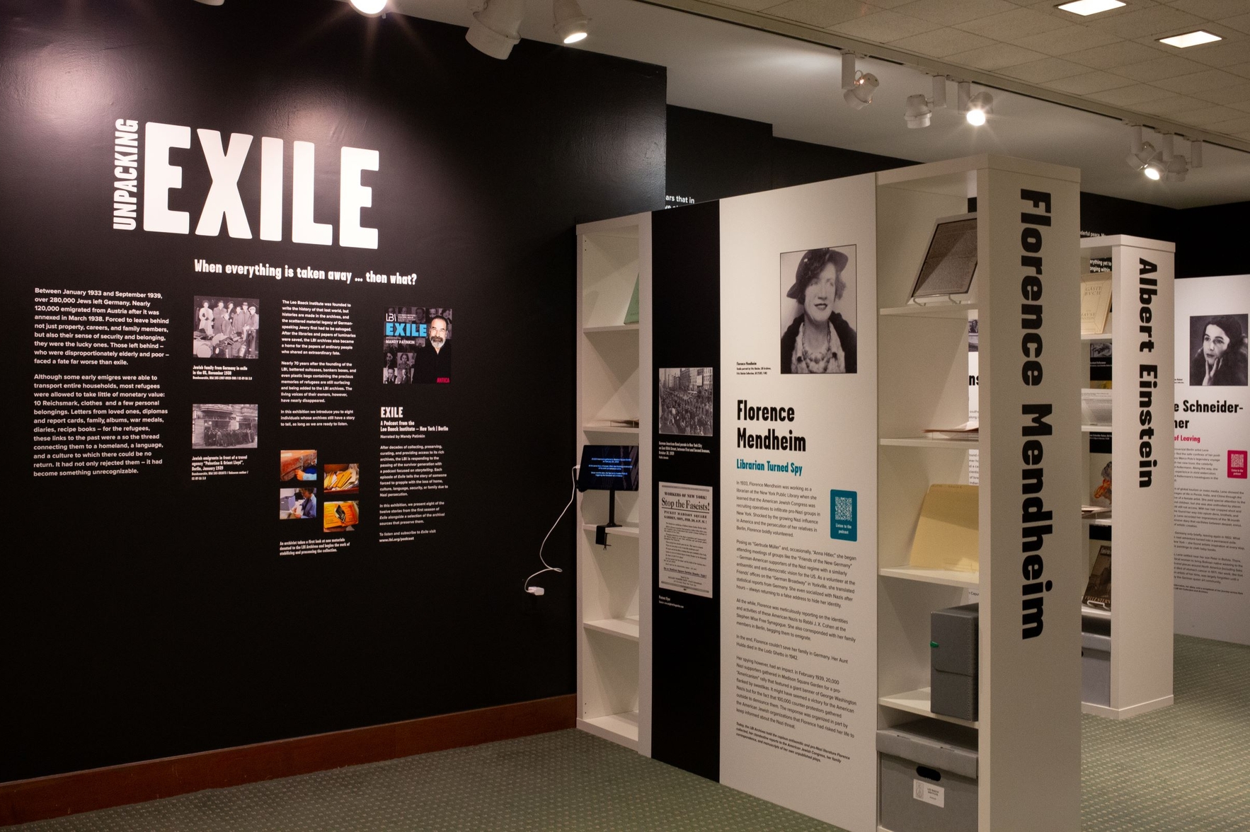 Unpacking Exile: Exhibition - Leo Baeck Institute